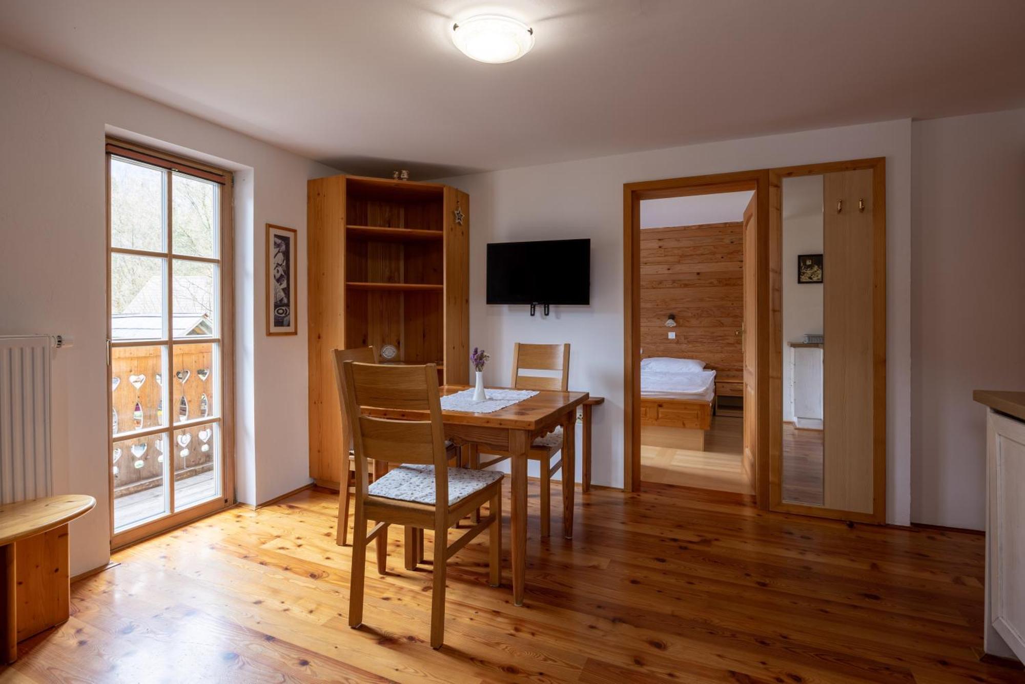 בוהין Apartments Brina מראה חיצוני תמונה
